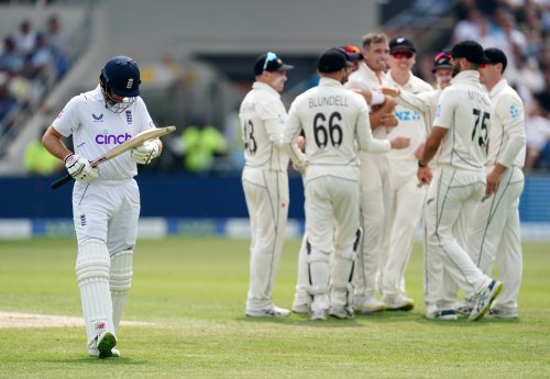 England top order left in tatters as New Zealand gain upper hand at Headingley