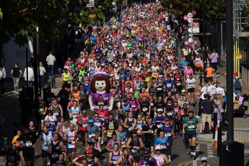 Runner, 36, dies after collapsing at London Marathon