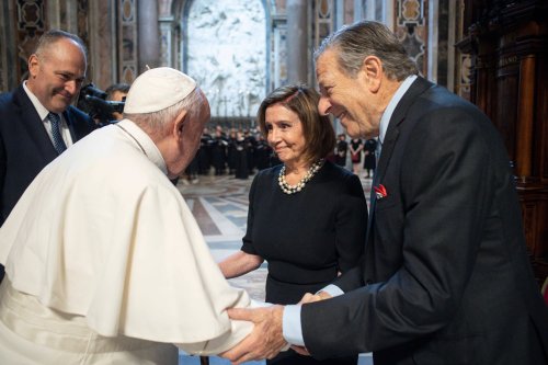 Pro-choice Nancy Pelosi receives communion at Vatican despite home city ban