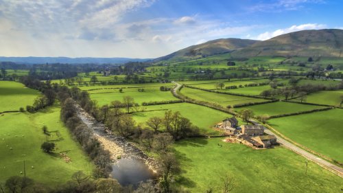 5 perfect family farm stays around the UK - Flipboard