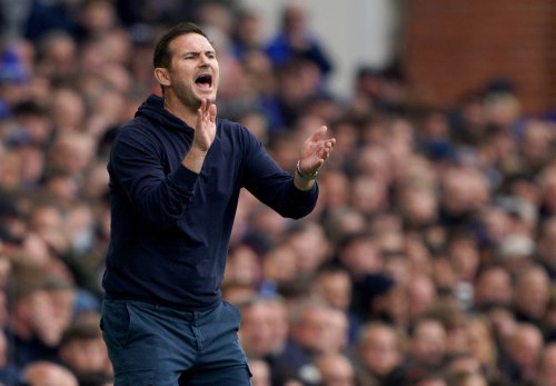 Frank Lampard urges Everton to maintain their desire – but cut out red cards