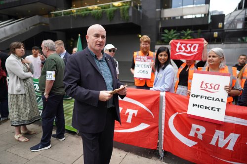 Rail dispute could be prolonged ‘indefinitely’, warns RMT chief