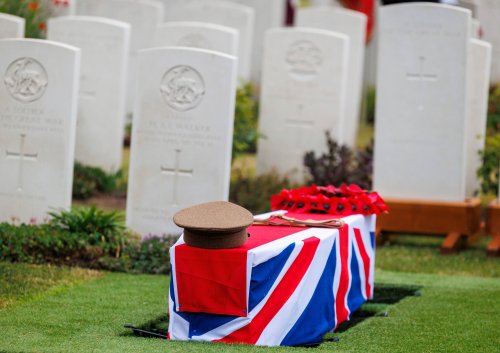 Remains of First World War soldiers given military burial in Flanders