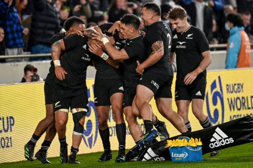 Ireland hammered by ruthless New Zealand in Auckland