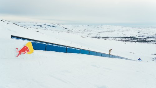 Jesper Tjader Sets Longest Rail World Record