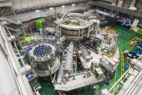 Korean nuclear fusion reactor achieves 100 million °C for 30 seconds