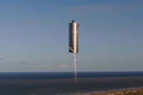 SpaceX’s prototype Mars rocket has flown for the first time