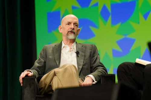Sci-fi author Neal Stephenson wants to build a metaverse open to all