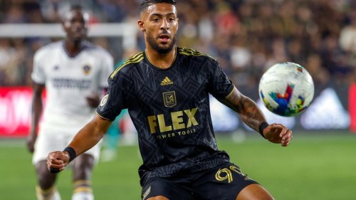 LAFC signs prolific goal-scorer Denis Bouanga to a 2-year contract extension through 2027