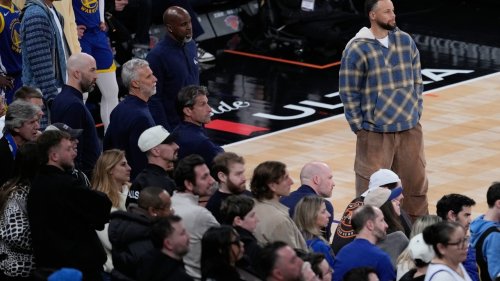 Stephen Curry to resume full team practices in the coming days as he recovers from knee injury