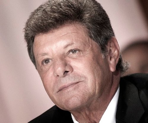 Frankie Avalon Remakes 2 Hits in New Collaboration