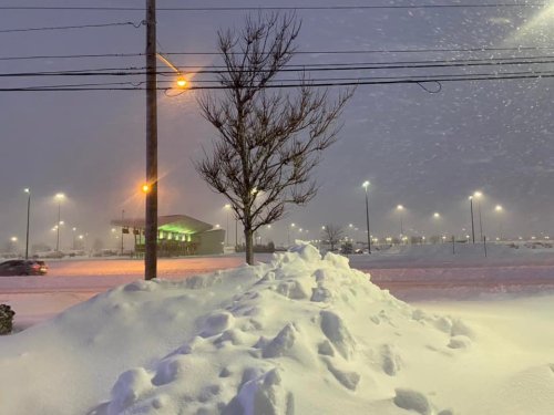 new-york-s-buffalo-airport-closed-until-monday-morning-flipboard