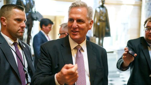 McCarthy backtracks, says he will keep Ukraine aid in Pentagon funding bill
