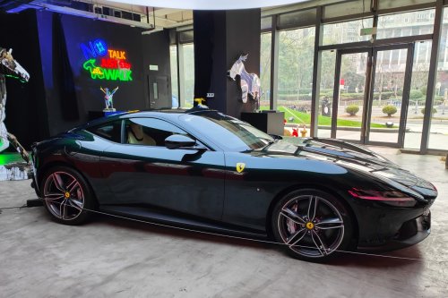 Dealership sued after fake transport company allegedly stole Ferrari
