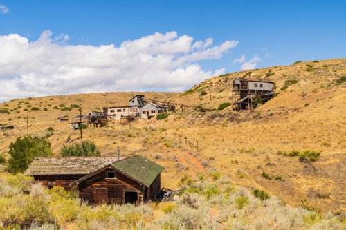 Feds unveil 'emergency permitting' for energy projects in MT, U.S.