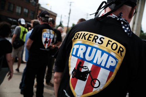 'Bikers For Trump' group surrounds DNC security perimeter in Milwaukee