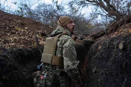 Russia Withdraws From Critical Zaporizhzhia Positions Amid Heavy Shelling