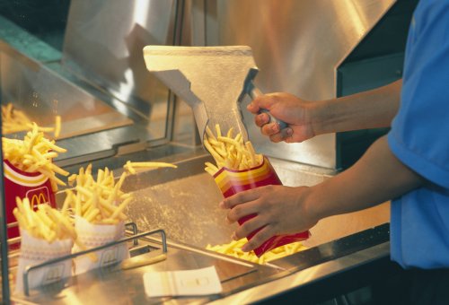 McDonald's TikToker angers viewers with "how we make our large fries"
