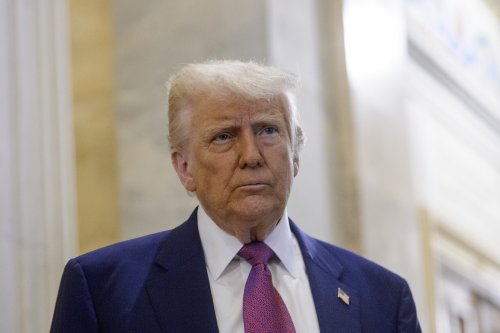 US Economic Outlook Darkens as Major Forecast Records Steep Drop