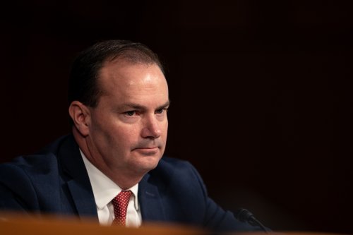 GOP Senator Mike Lee thinks it's "really difficult' for 9 SCOTUS justices to represent all Americans