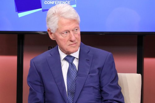 Bill Clinton Went to Jeffrey Epstein's Island With 2 'Young Girls,' Virginia Giuffre Says