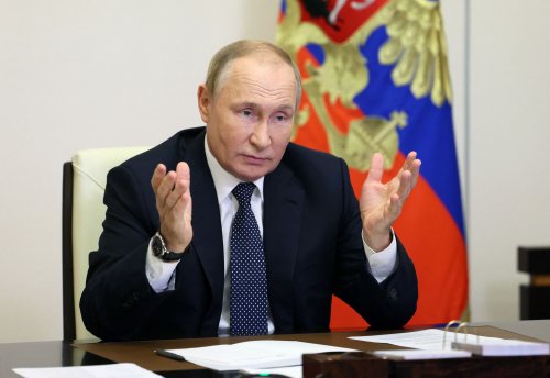 Putin's Allies Will Soon Turn on Him, Russian Military Analyst Says