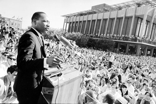 mlk day post office hours