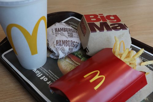 Mom of 12 reveals her family's supersized McDonald's order: "Call ahead"