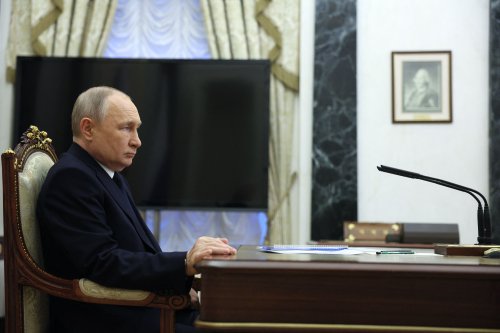 China Responds to Putin's Threat to Break Nuclear Weapons Pledge