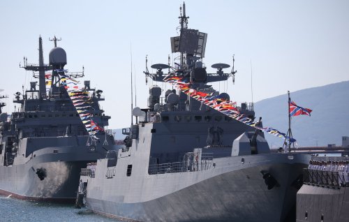 Russian TV Worries Over Crimea and Black Sea Fleet