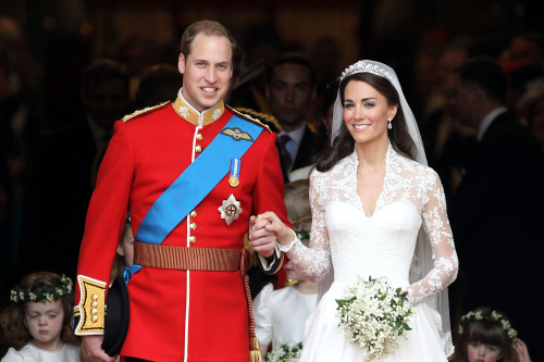 Queen's Wedding Dress Comment to Kate Middleton Resurfaces: 'Horrible