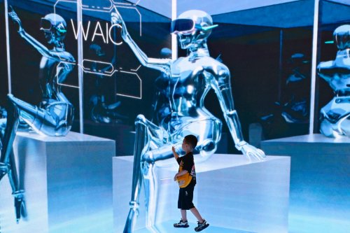 China Aims To Replicate Human Brain in Bid To Dominate Global AI