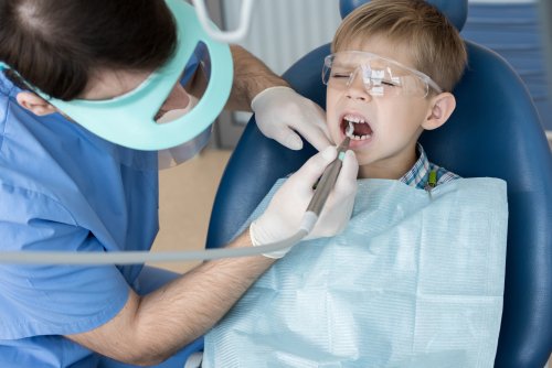 Viewers divided over mom's "freak out" after son's dentist mishap