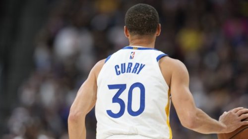 Steph Curry Clears Air On Fake Viral Video Of 5 Full-Court Shots