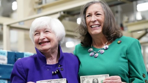 Yellen, Malerba Become 1st Female Pair To Sign U.S. Currency