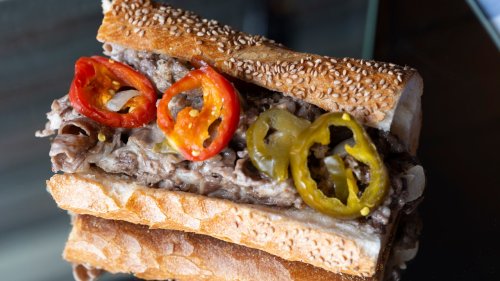 Bradley Cooper Makes an Awfully Good Cheesesteak