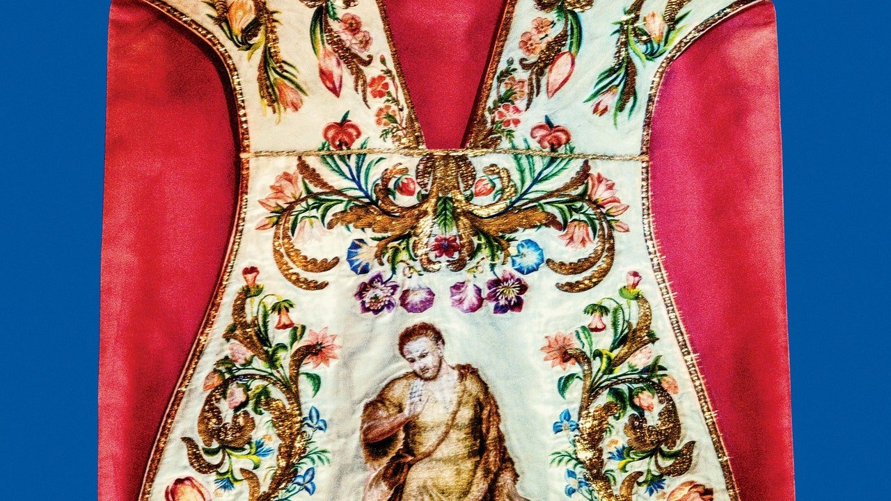 “Heavenly Bodies” Brings Vatican Fashion to the Met