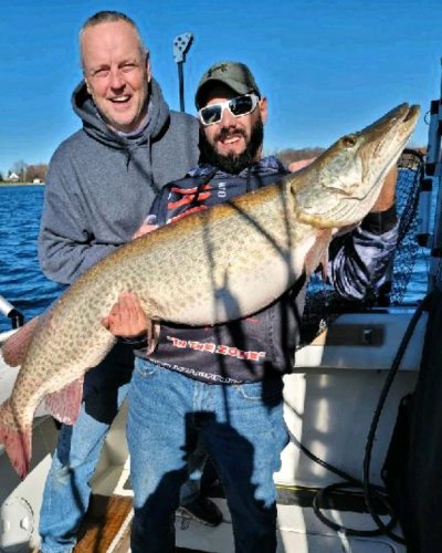 Upstate angler’s monster St. Lawrence River muskie sets world record ...