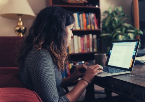 7 Powerful Ways You Can Use ChatGPT for Research