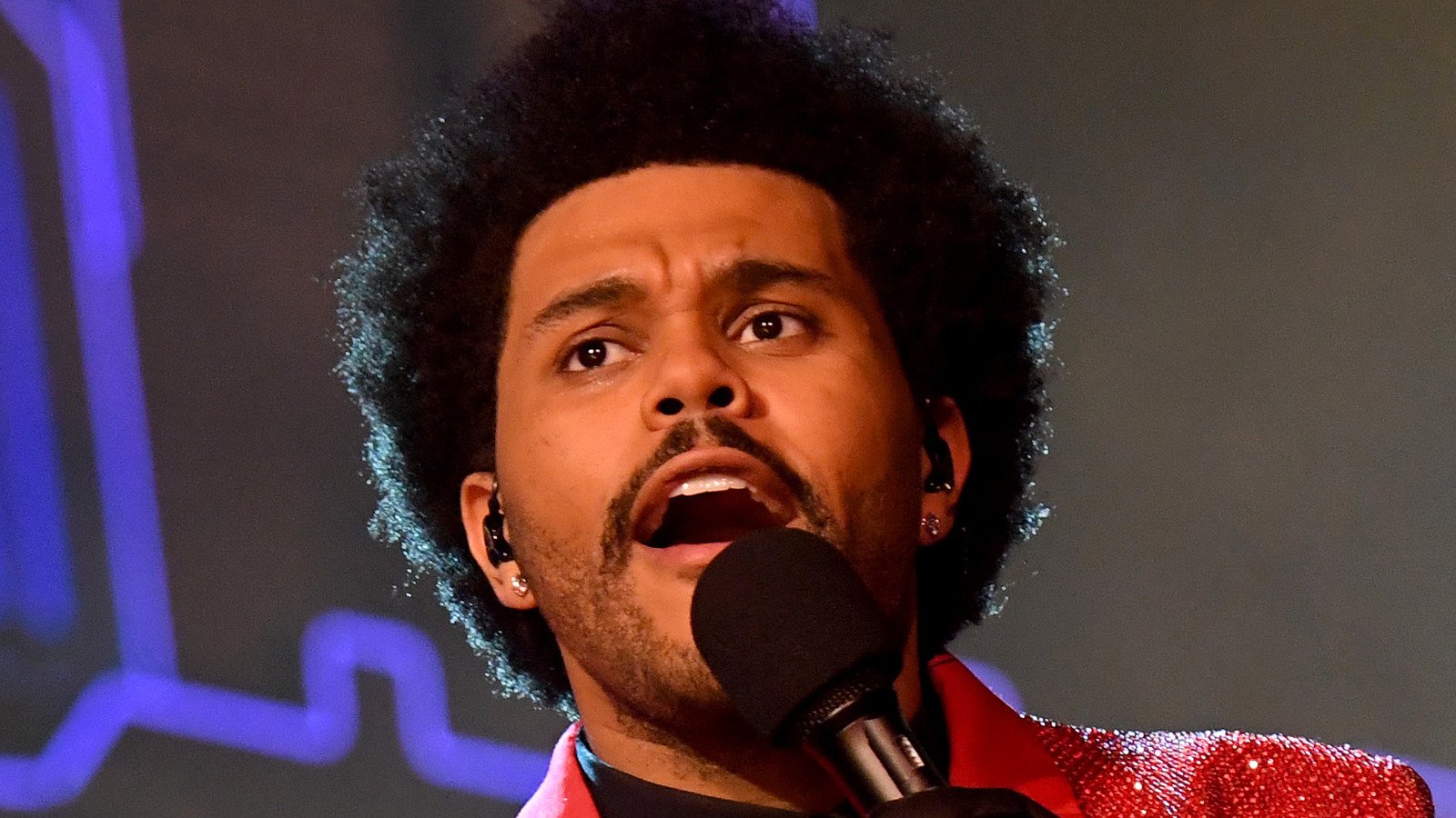 Why The Weeknd's Halftime Show Made Some Viewers Nauseous - Nicki Swift