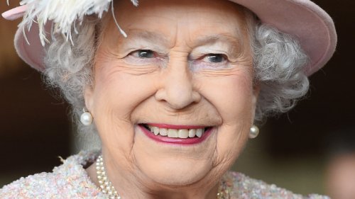 Experts Say The Queen's Favorite Great-Grandchild Is Clear - Flipboard