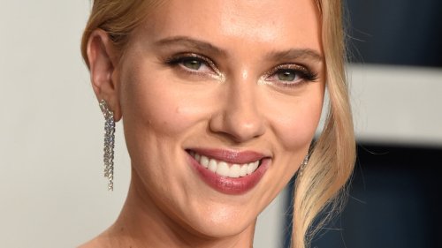 Why You Never Hear Much About Ryan Reynolds And Scarlett Johansson's Marriage