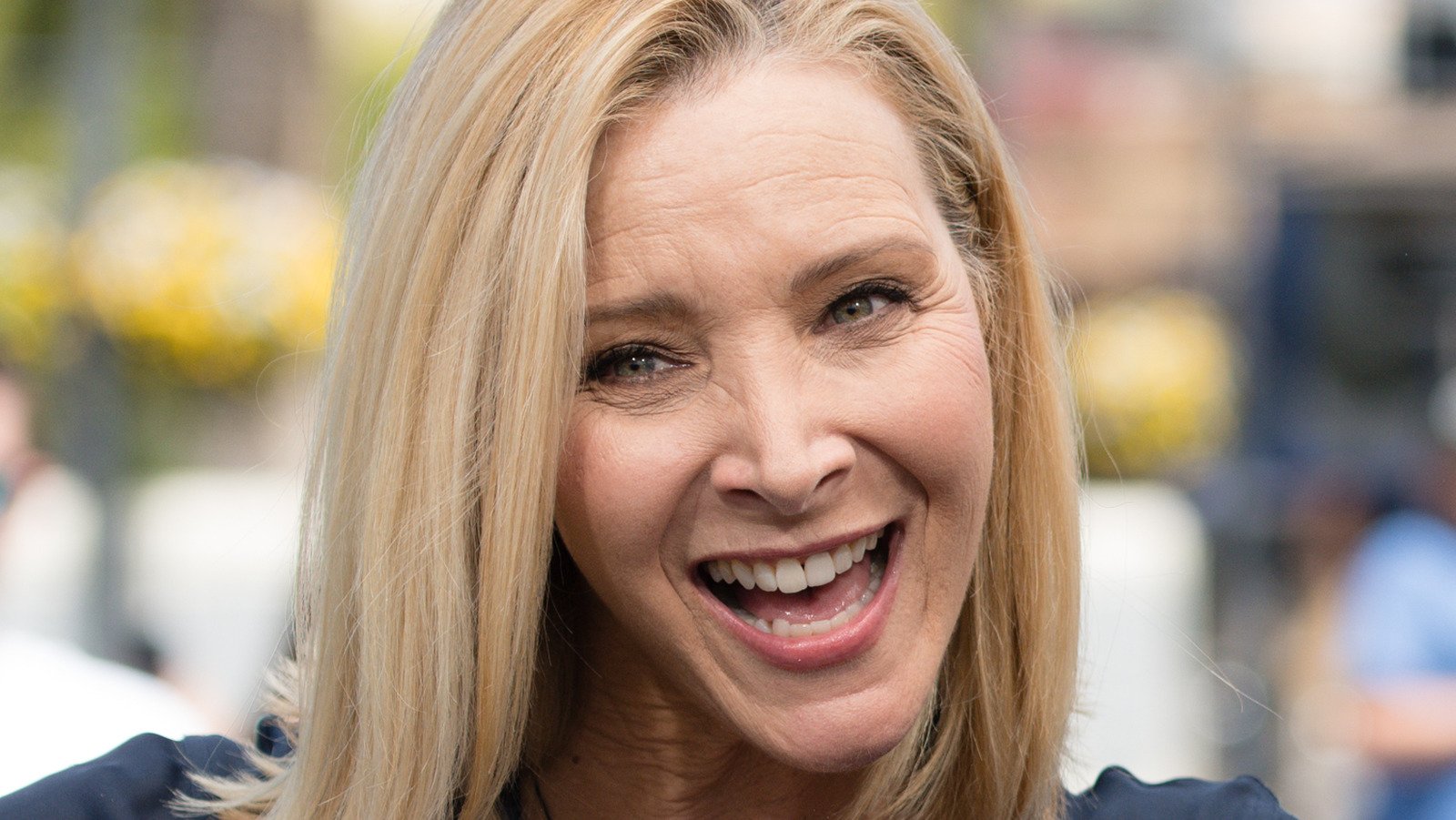 The Truth About Lisa Kudrow's Plastic Surgery