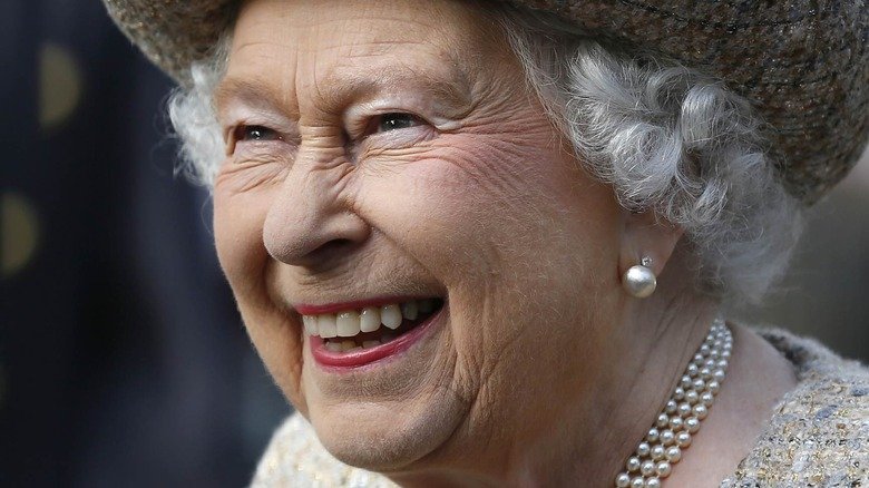 Inside Queen Elizabeth's Official Return To Work
