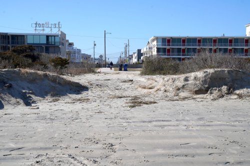 Jersey Shore beach losing its battle with Mother Nature as more of its dunes wash away