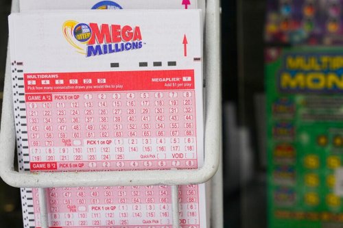 Mega Millions winning numbers, live results for Friday’s $607M lottery drawing