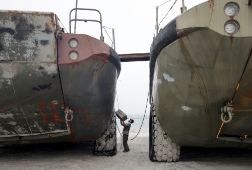 Beached Vietnam-era amphibious vehicles try again to leave Jersey Shore (PHOTOS)