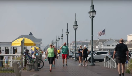 Battle heats up over 20 cell towers slated to go up along popular Jersey Shore beach