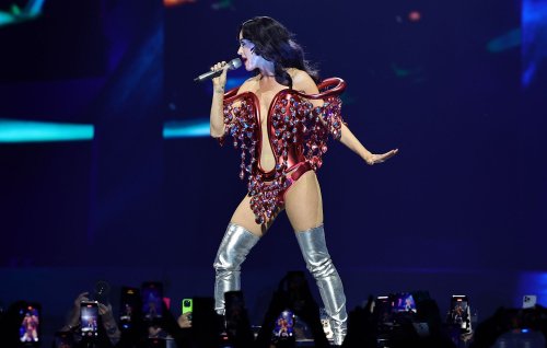 Katy Perry goes viral over ‘Lifetimes’ tour choreography