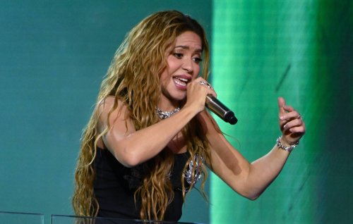 Shakira announces dates for North American leg of world tour